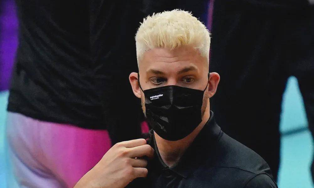 九游游戏平台包含菲尼克斯太阳内部会议纪要流出——集结日扳平良机，NBA季后赛使命明确，球队文化再被提及的词条